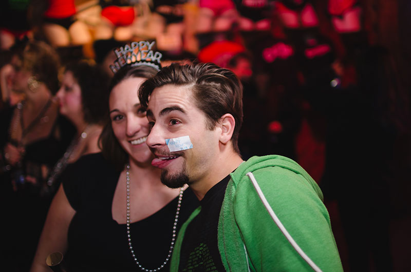 NYE 057