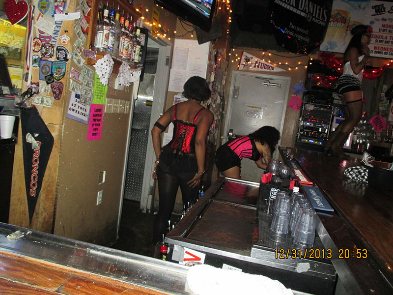 NYE 048