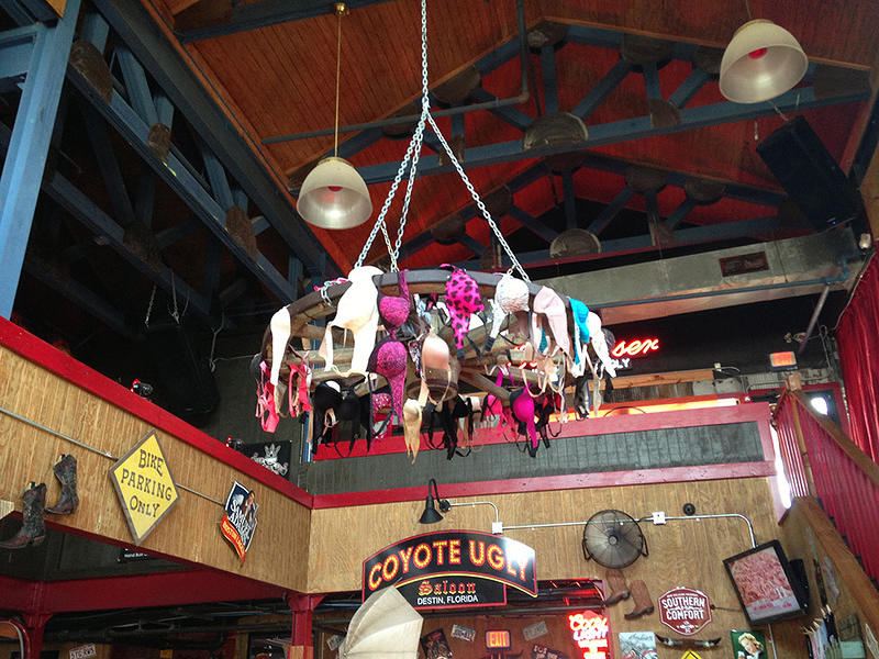 CoyoteUglyDestin