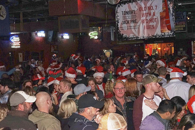 Santa Pub 2016 025