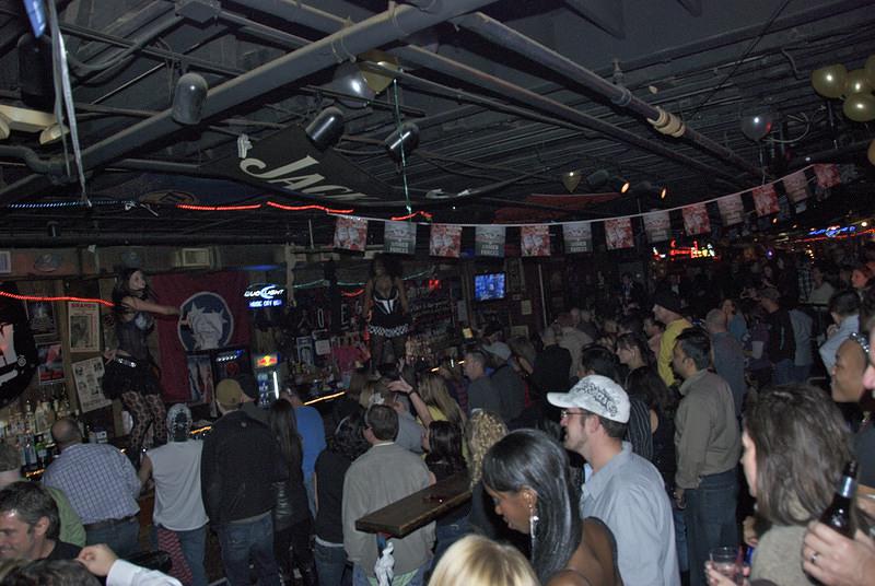 NYE 040