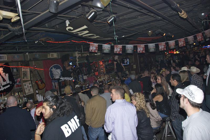 NYE 052