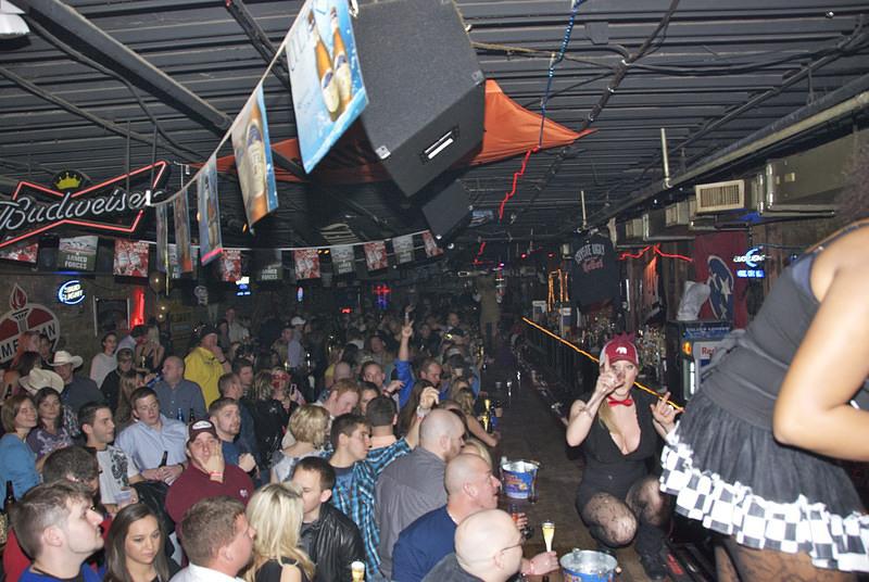 NYE 061