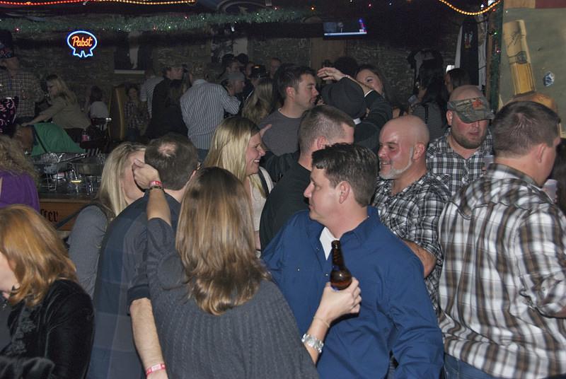 NYE 082
