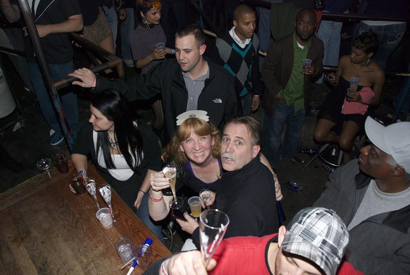 NYE 094
