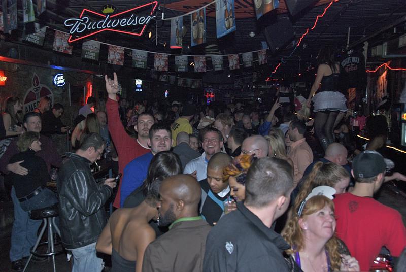 NYE 096