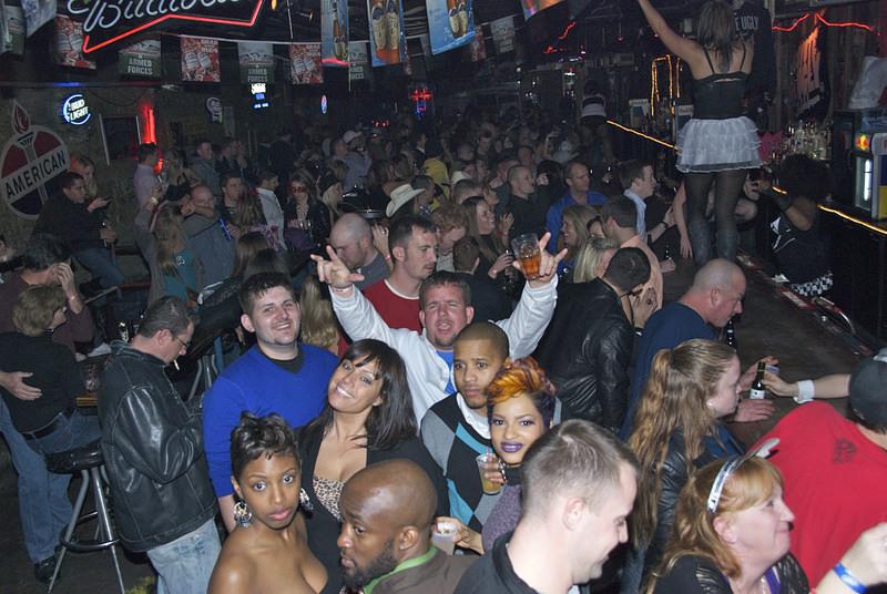 NYE 099