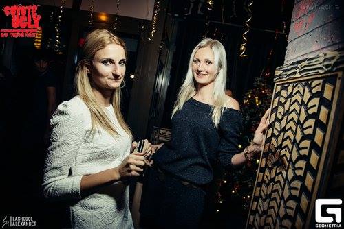 Grand Opening 04