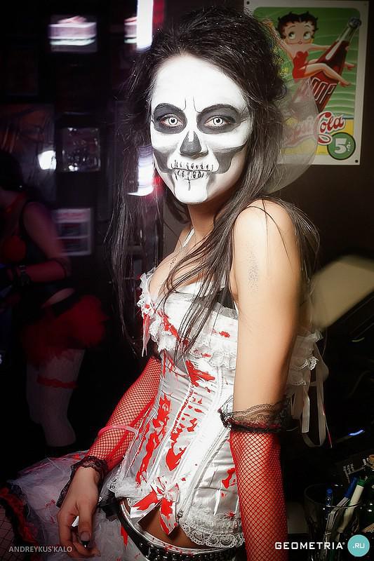BloodyBrides 32