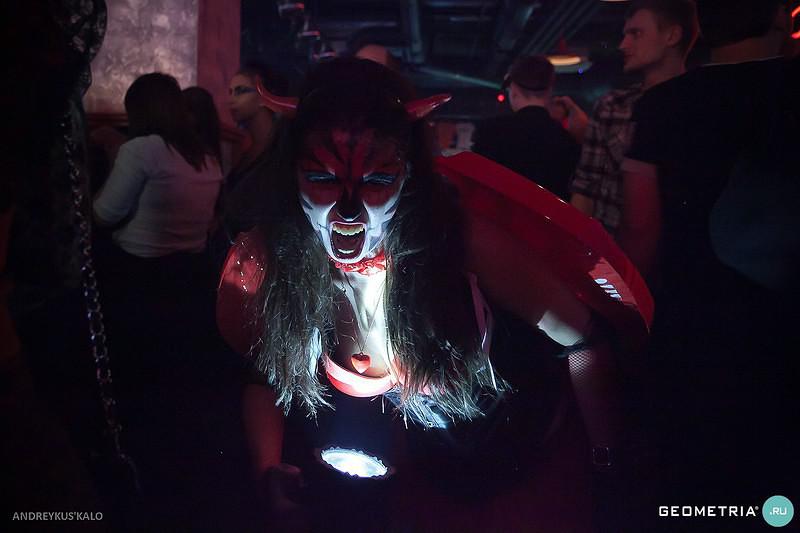 BloodyBrides 70