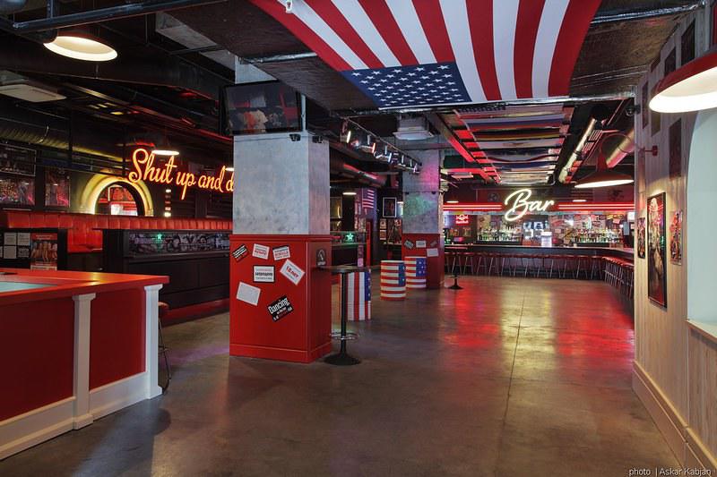 bar 24