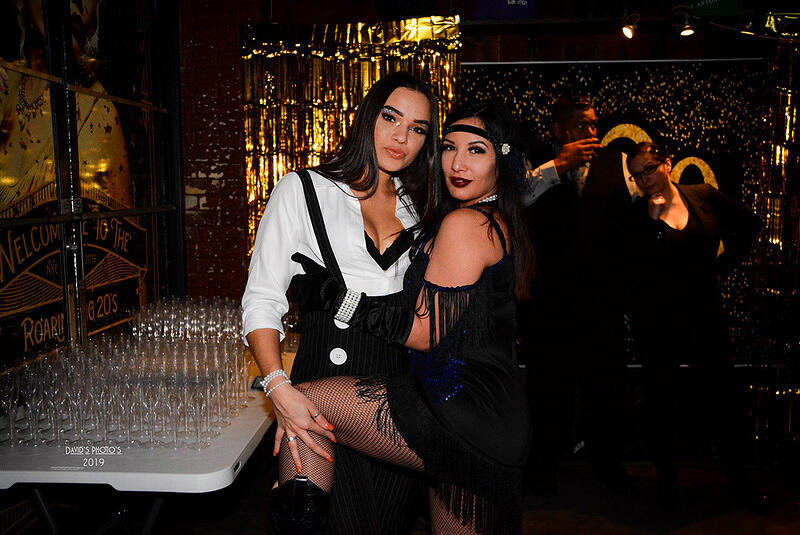 Coyote Ugly NYE 015