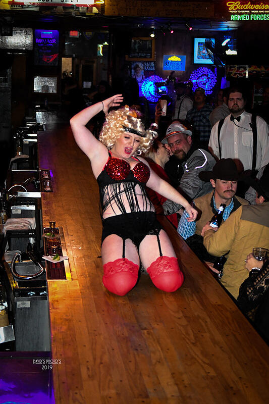 Coyote Ugly NYE 454