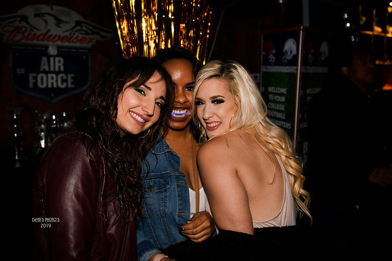 Coyote Ugly NYE 511