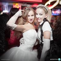 BloodyBrides 13