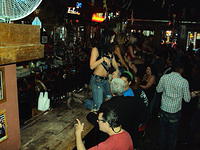 Anniv8 04